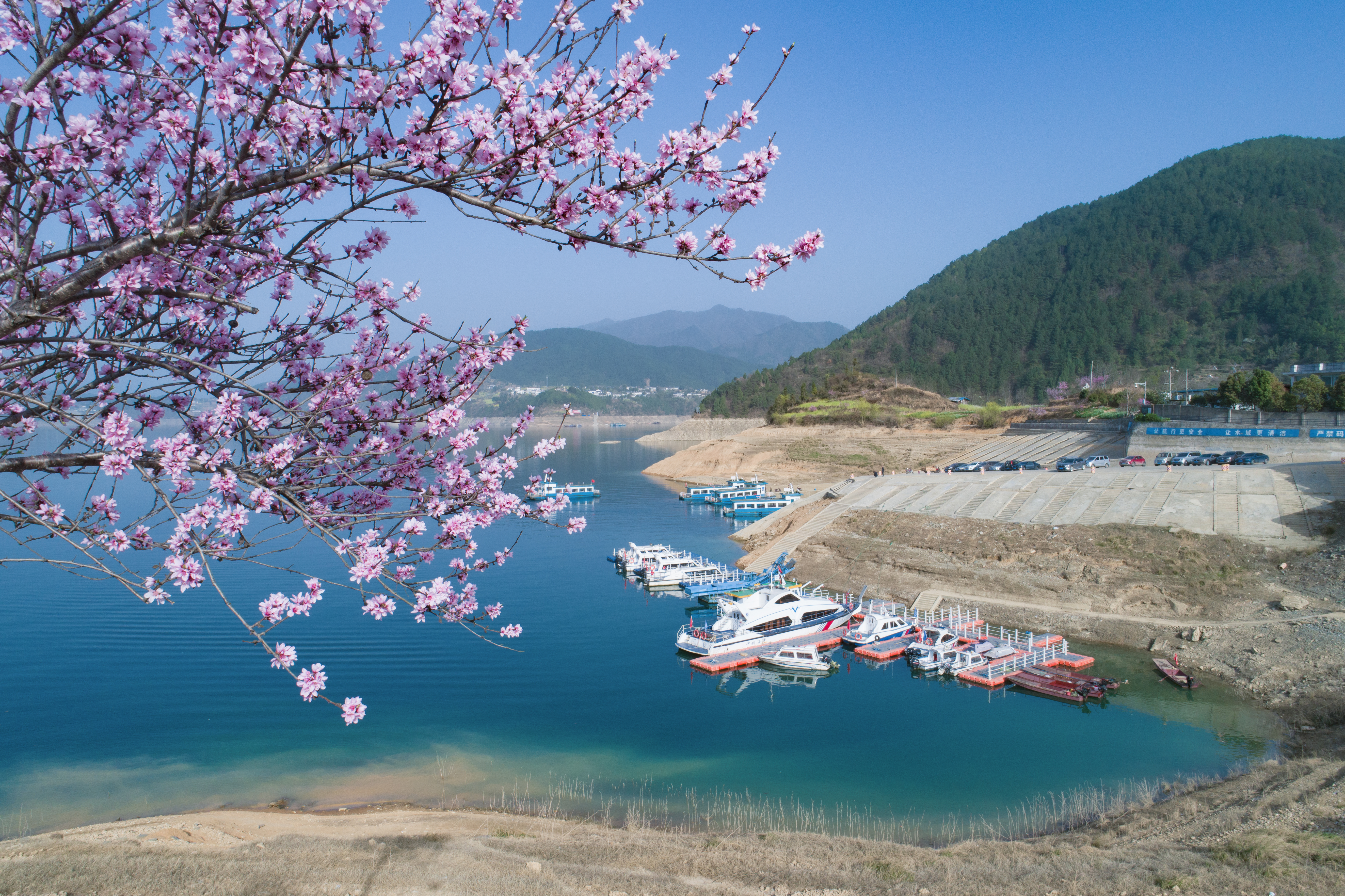 国家级风景名胜区白龙湖  摄影：王治，电话18908125135 (2).jpg