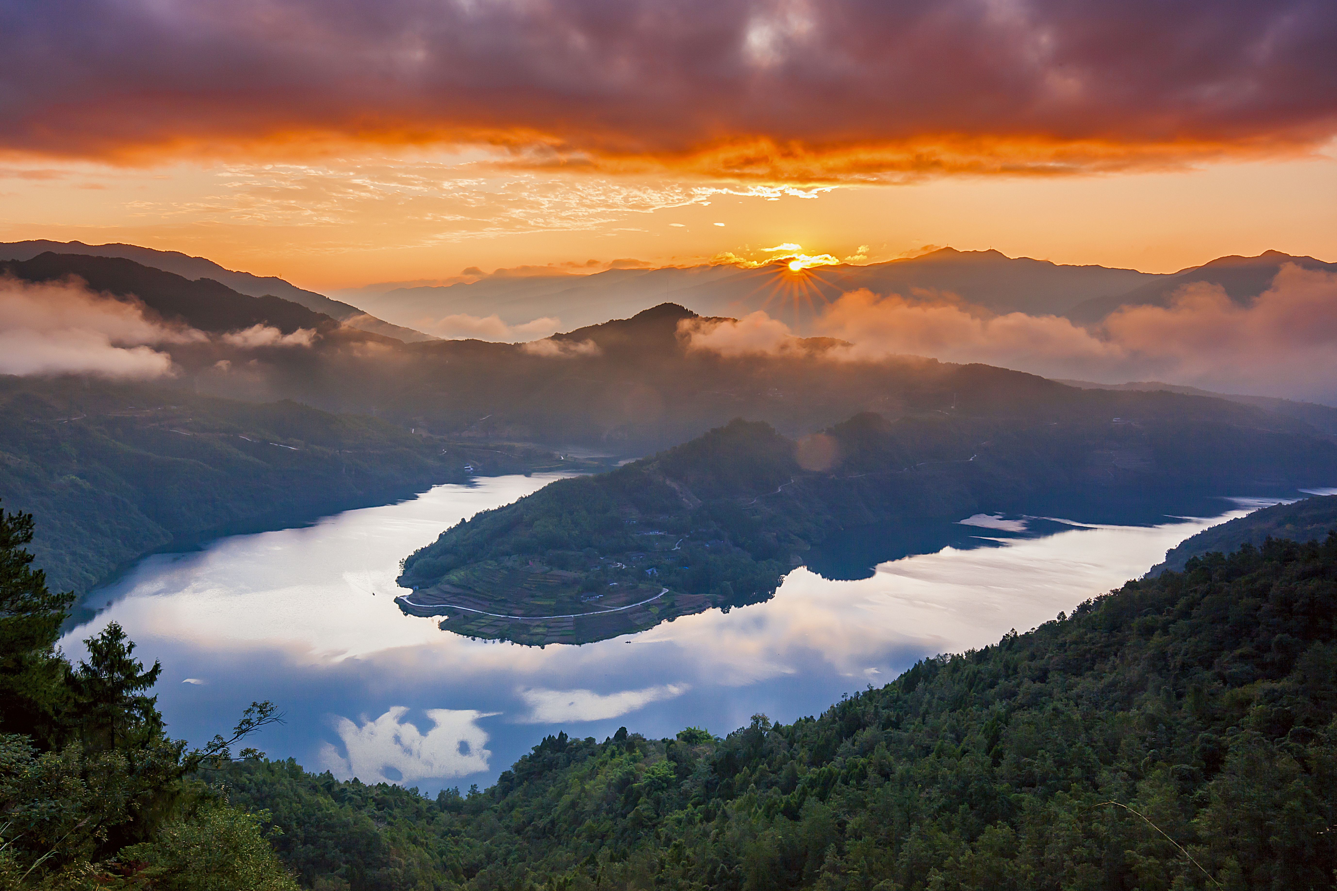 国家级风景名胜区白龙湖  摄影：王治，电话18908125135 (7).jpg