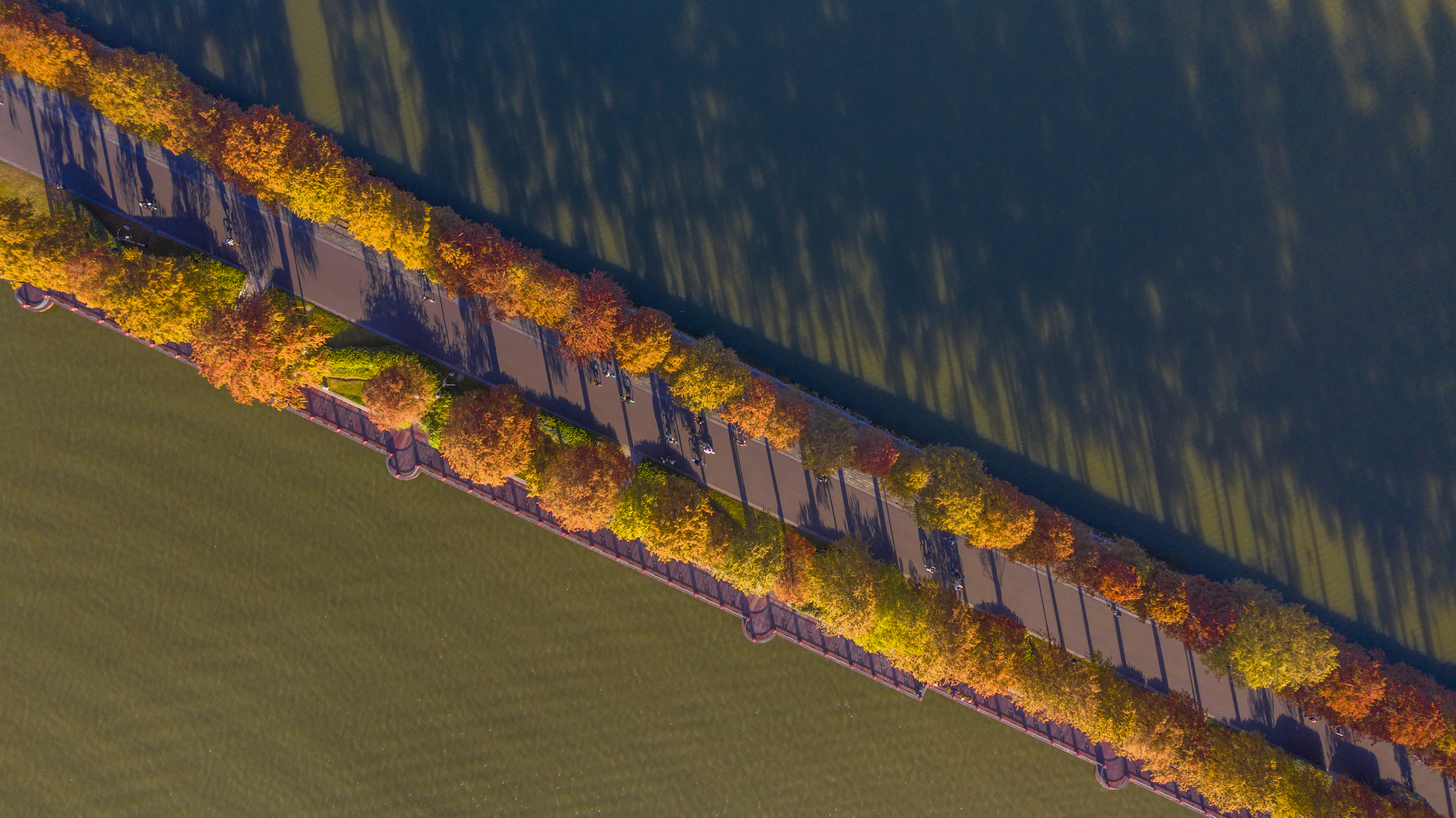 (王彬 摄)2.jpg (王彬 摄)2.jpg