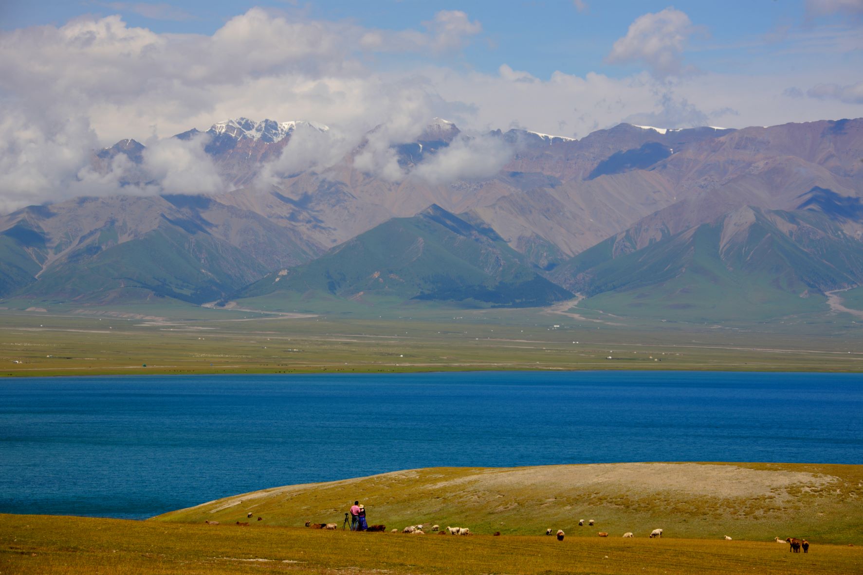 赛里木湖1.jpg 赛里木湖1.jpg